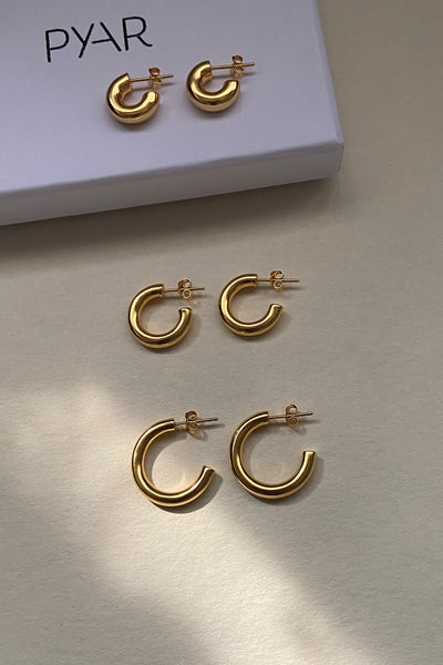 PYAR GOLD HOOP EARRINGS MEDIUM