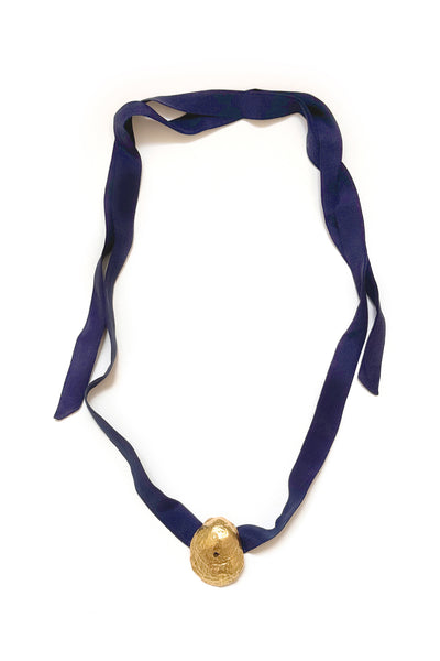 THE SEER GOLD SHELL SILK NECKLACE