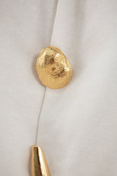 THE SEER SHELL BROOCH GOLD