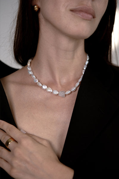 CRYSTAL QUARTZ PEARL NECKLACE