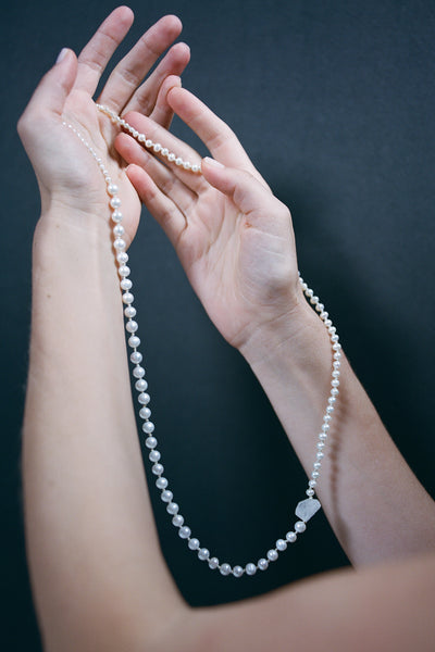 CRYSTAL QUARTZ PEARL LONG NECKLACE