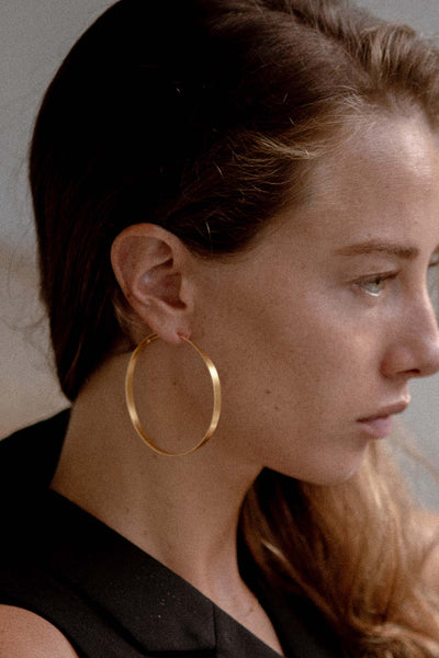 GOLD HOOP EARRING MEDIUM