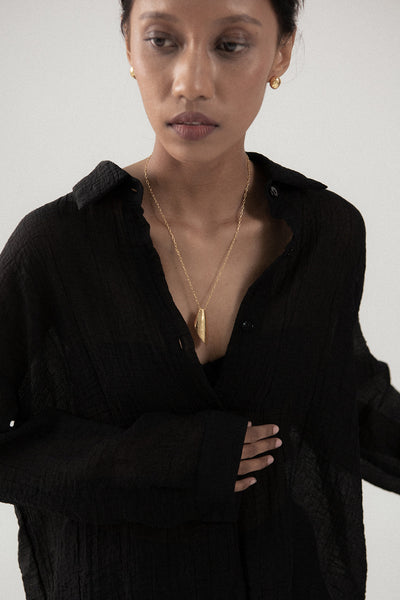 THE SEEKER GOLD SHELL NECKLACE