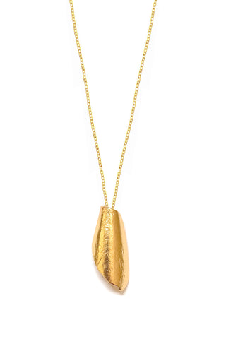 THE SEEKER SHELL LONG NECKLACE GOLD