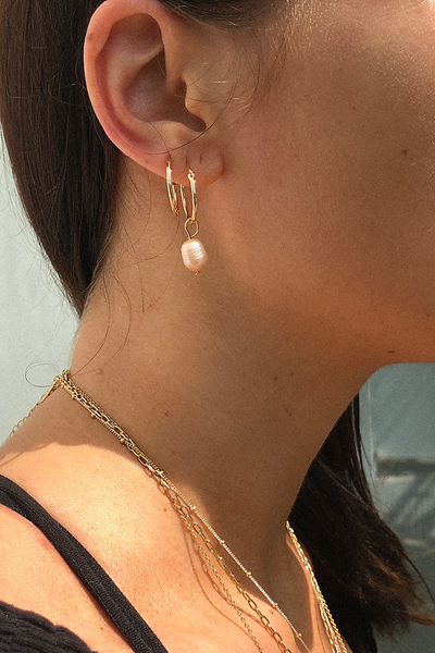 GOLD HINGED HOOP EARRINGS MINI