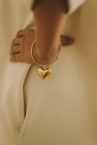 JUMBO HEART BELL BANGLE