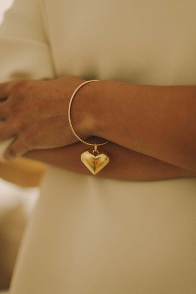 JUMBO HEART BELL BANGLE