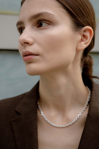 SILVER ESSENTIAL NECKLACE