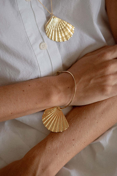 LOVE SHELL AMULET + BANGLE